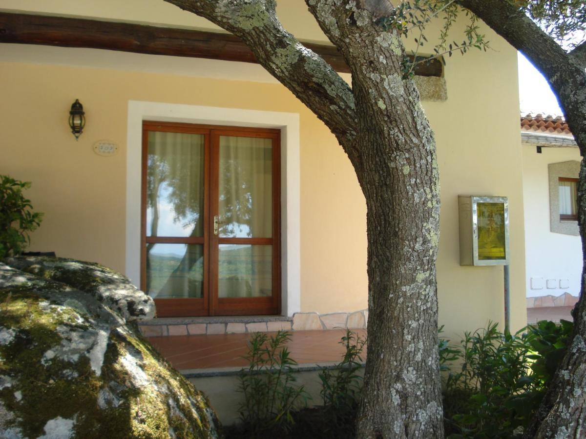 Hotel Valkarana Country Relais (Adults Only) Sant'Antonio di Gallura Exterior foto