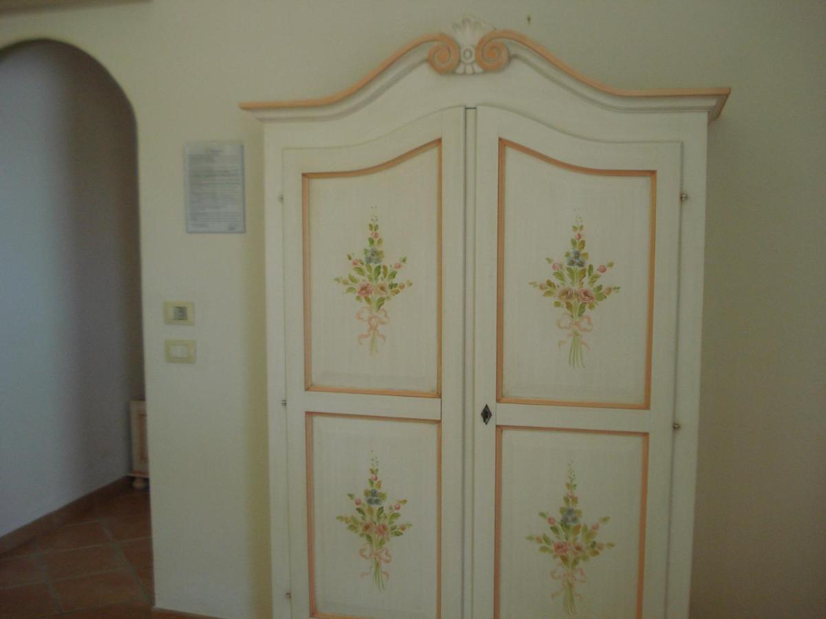 Hotel Valkarana Country Relais (Adults Only) Sant'Antonio di Gallura Exterior foto