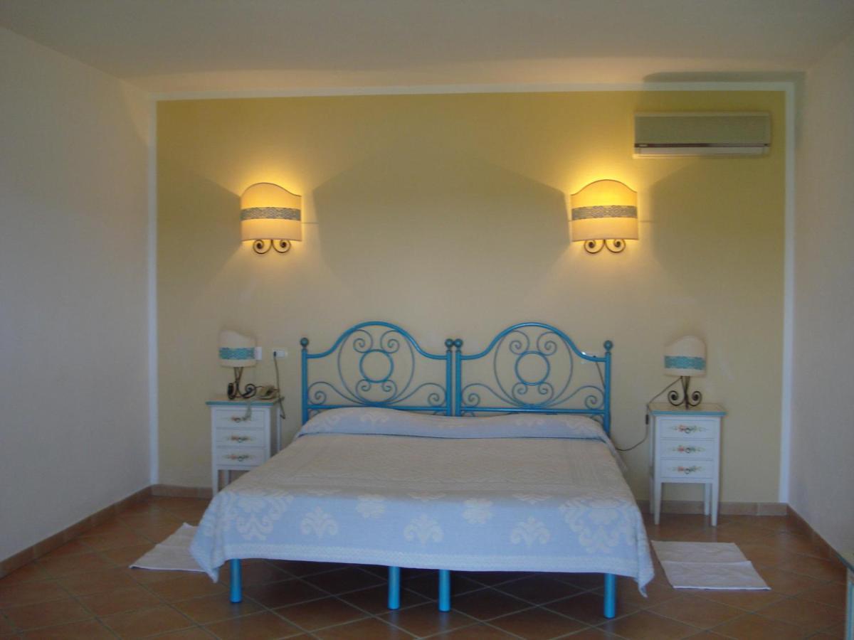 Hotel Valkarana Country Relais (Adults Only) Sant'Antonio di Gallura Exterior foto