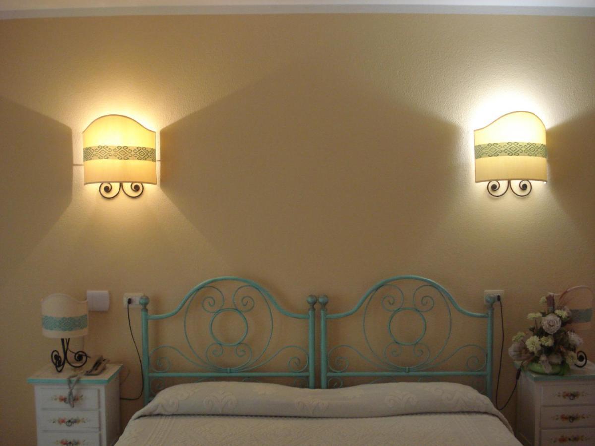 Hotel Valkarana Country Relais (Adults Only) Sant'Antonio di Gallura Exterior foto