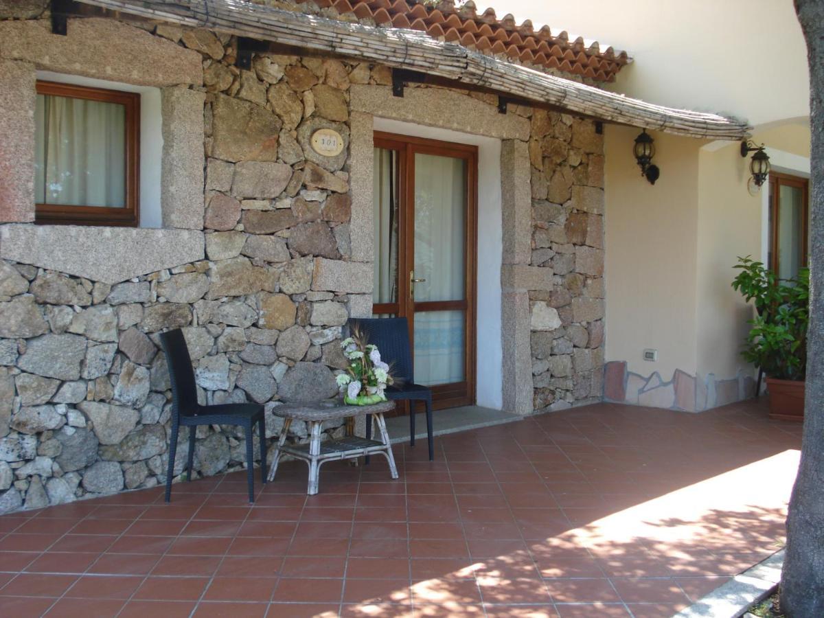 Hotel Valkarana Country Relais (Adults Only) Sant'Antonio di Gallura Exterior foto
