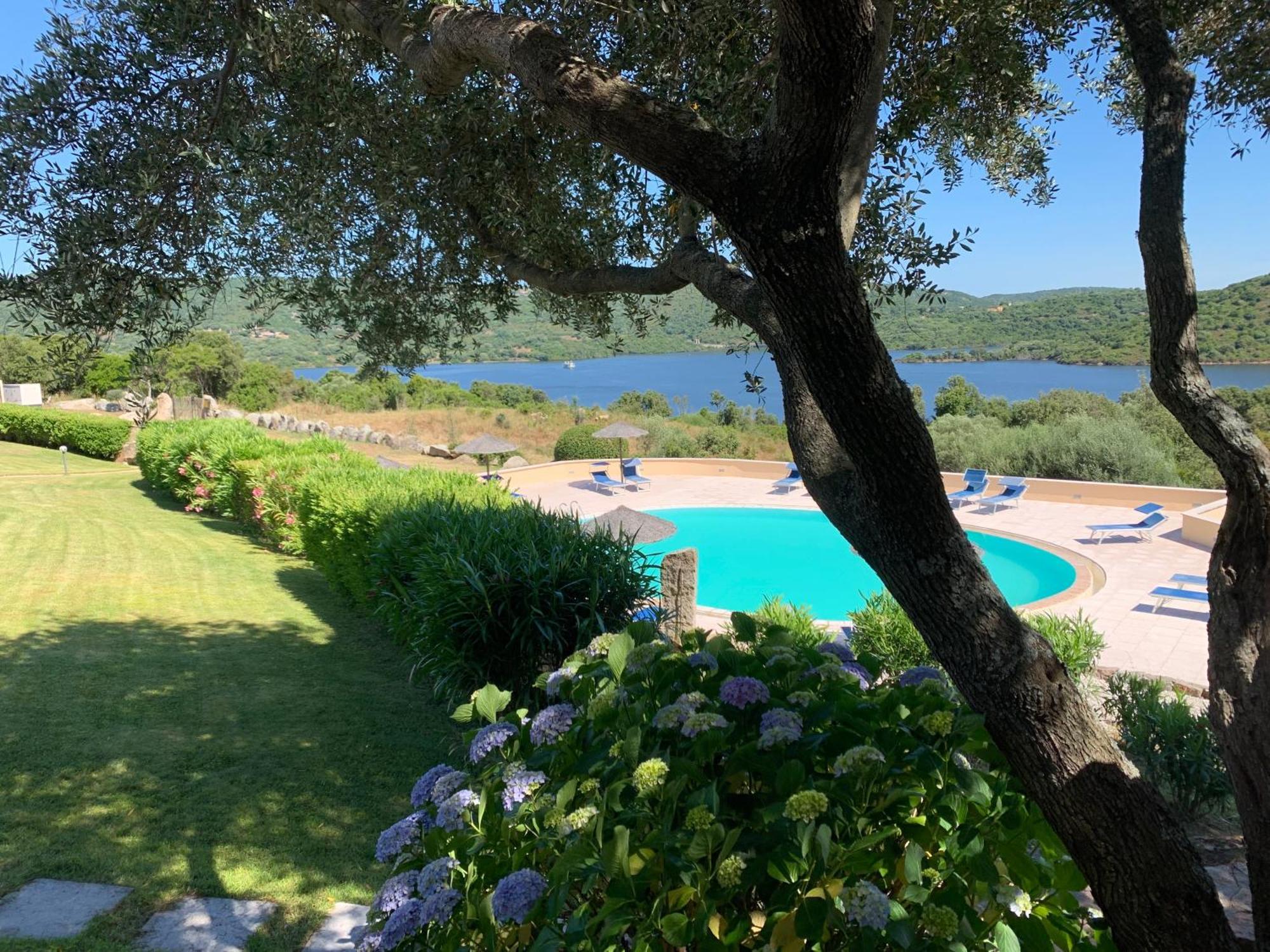 Hotel Valkarana Country Relais (Adults Only) Sant'Antonio di Gallura Exterior foto